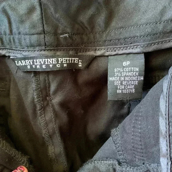 Larry levine petites size 6p black capri pants, pockets, - Picture 6 of 6